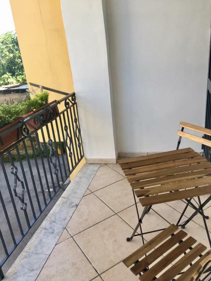 Giulia'S House Apartments Сант-Антонио-Абате Экстерьер фото