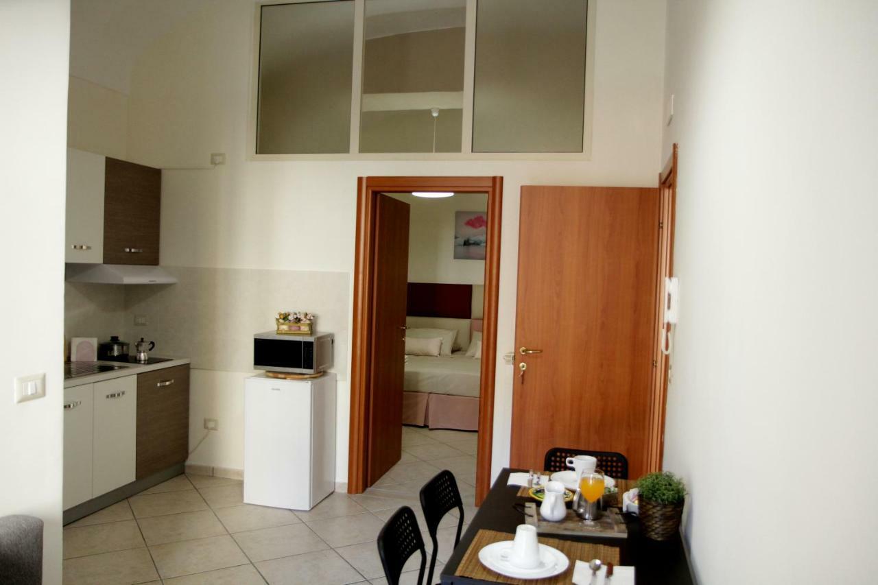 Giulia'S House Apartments Сант-Антонио-Абате Экстерьер фото