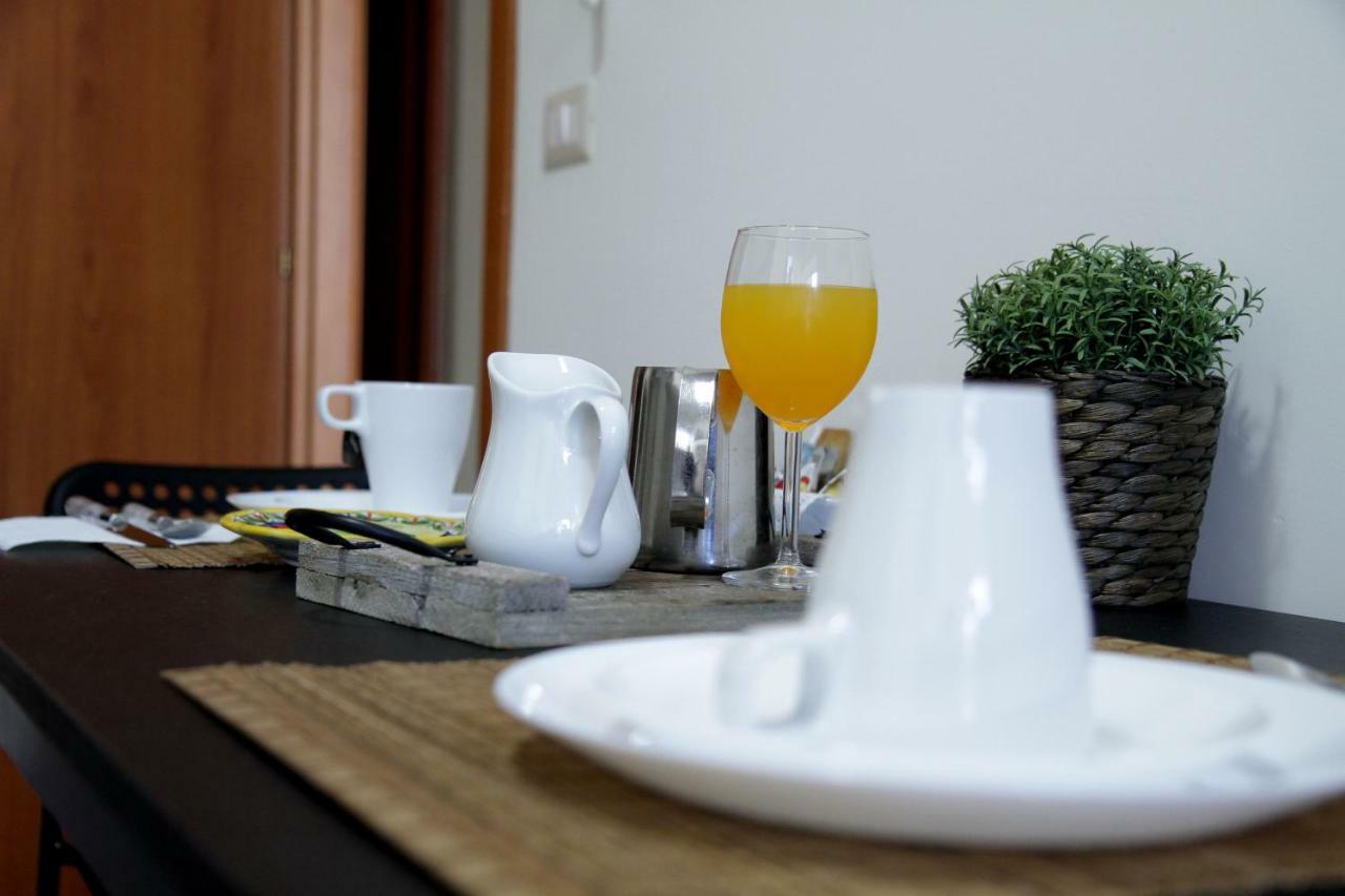Giulia'S House Apartments Сант-Антонио-Абате Экстерьер фото